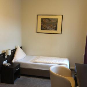 Small Single Room
