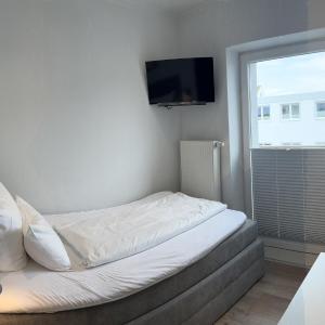 Single Room with Balcony
