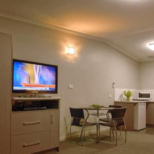 Superior King Suite