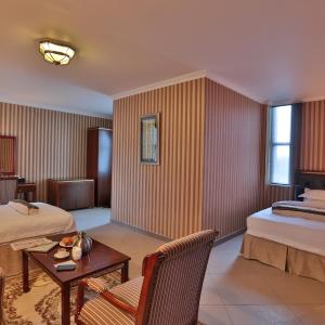 Large Twin Room