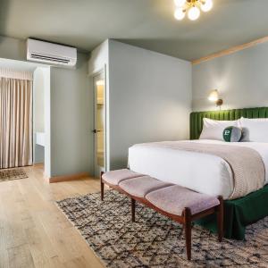 Queen Room - Disability Access