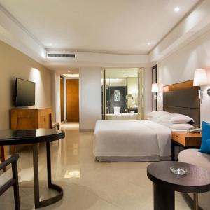 Superior King Room with Ocean View