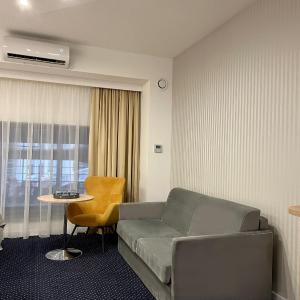 Double Room with internal view (non-opening window with indoor pool view)