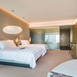 Double Seaview Club Room, Guest room