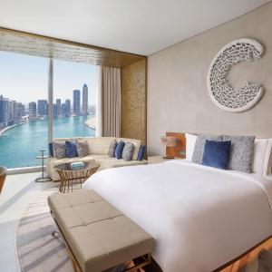 Deluxe King Room with Canal View  including Signature St. Regis Butler Service