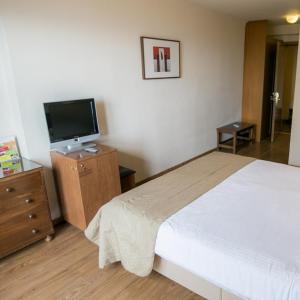 Classic Double Room With Window and Portaria View