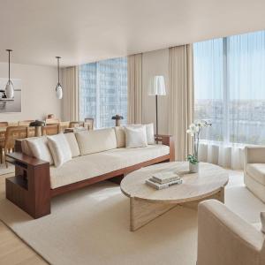 Bay Suite