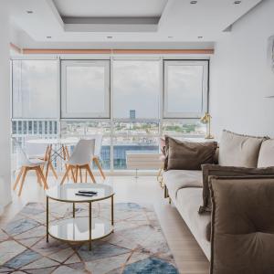 Executive Suite on 19th floor