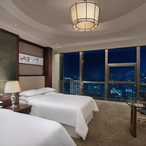 Grand Deluxe Twin River View 