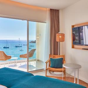 Twin Room with Sea View