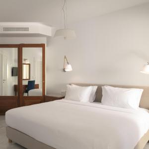 Grand Suite with Jacuzzi and Sauna