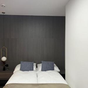 Deluxe Single Room with Balcony
