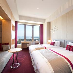 Premium Designer's Twin Room with Park View