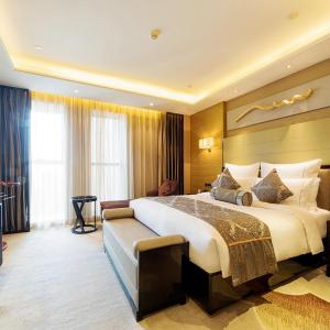 Superior Suite with Executive Lounge Access