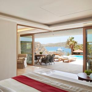 1-Bedroom Royalty Villa