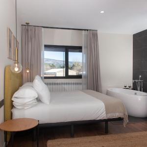 Deluxe Double Room with Bath