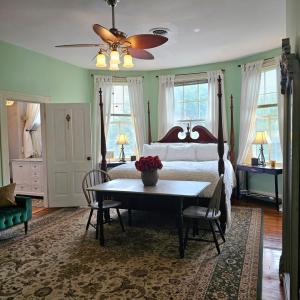 King Room with Spa Bath