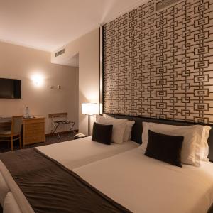 Deluxe Double or Twin Room with Balcony
