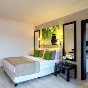 Family Room Two Bedrooms Garden View