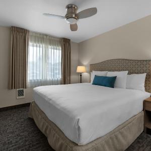 One Bedroom Suite with Ocean View