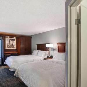 Room with Two Queen Beds - Non-Smoking
