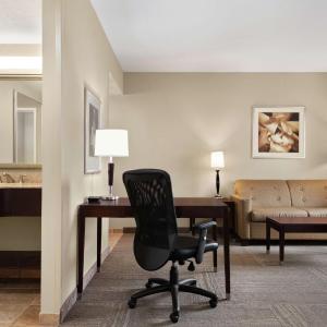 King Studio Suite - Non-Smoking