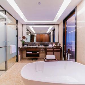 Double Room with Lake View