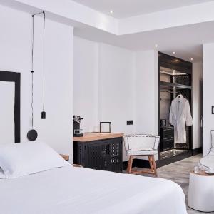 Superior Sea View Suite