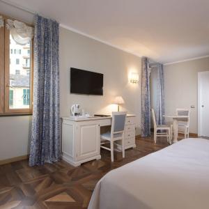 Classic Double Room with Sea View