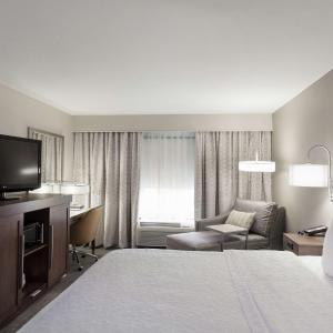 King Room with King Bed - Non-Smoking