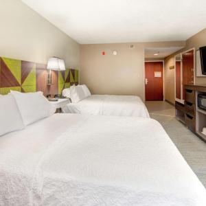 Queen Room with Two Queen Beds - Mobility Access/Non-Smoking