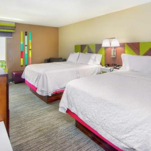 Room with Two Queen Beds - Non-Smoking