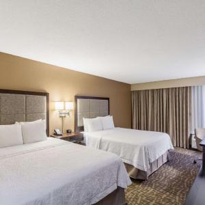 Room with Two Queen Beds - Non-Smoking