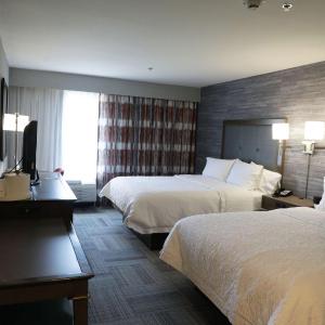 Room with Two Queen Beds - Non-Smoking