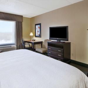 Large King Room - Non-Smoking