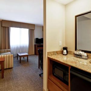 King Studio Suite - Non-Smoking
