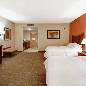 Queen Studio Suite with Two Queen Beds - Non-Smoking