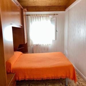Two-Bedroom Bungalow (1-6 Adults)