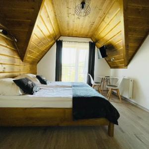 Double Room with Mountain View