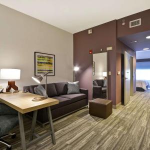 Junior King Suite - Hearing Access