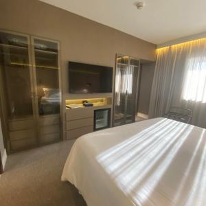 King Suite with Spa Bath