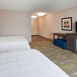 Queen Room with Two Queen Beds - Hearing Access/Non-Smoking