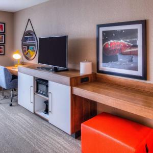 Queen Room with Two Queen Beds - Mobility and Hearing Access/Non-Smoking