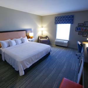 King Room - Hearing Access/Non-Smoking