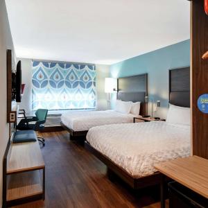Queen Room with Two Queen Beds