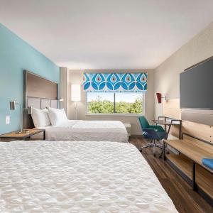 Queen Room with Two Queen Beds