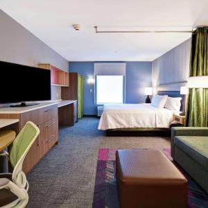 King Studio Suite with Spa - Non-Smoking