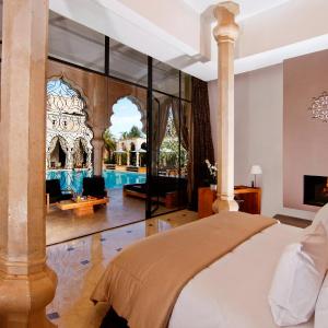 Pool  Palace 