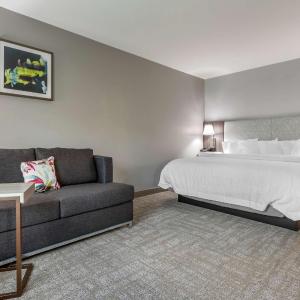 King Room with Sofa Bed - Non-Smoking