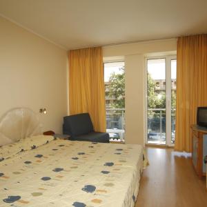 Triple Room with Balcony